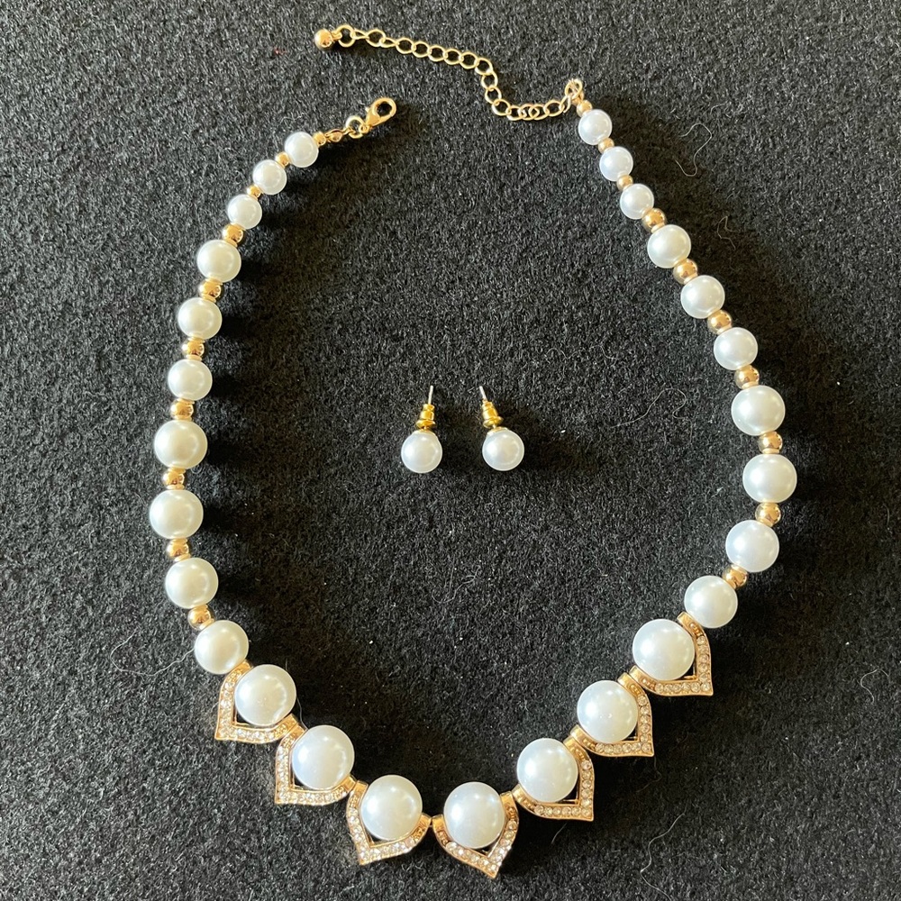 Pearl necklace